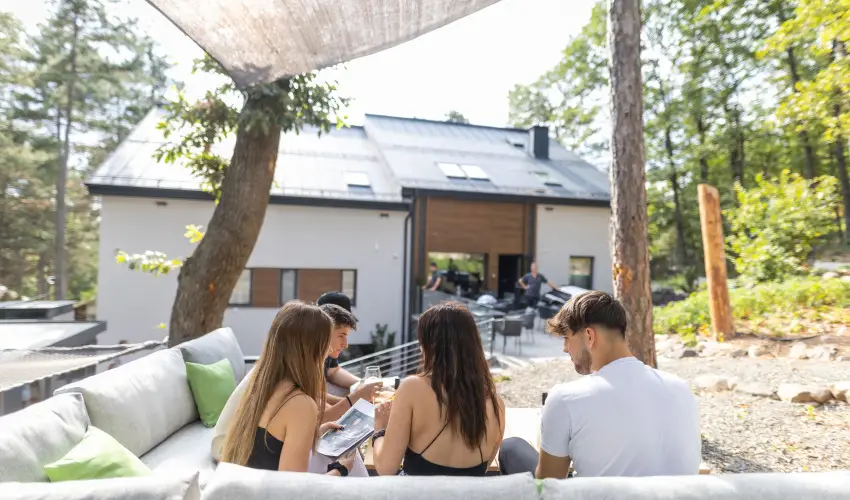 4 �vszak Erdeihotel M�traf�red - M�rcius 15.