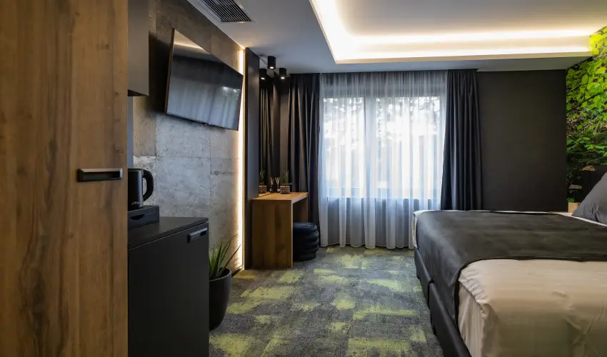 4 �vszak Erdeihotel M�traf�red - M�rcius 15.