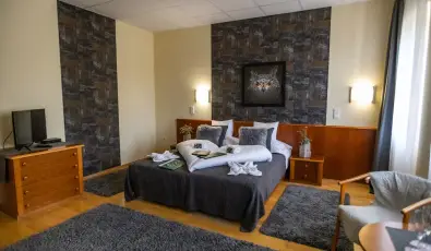 4 �vszak Hegyihotel M�trah�za