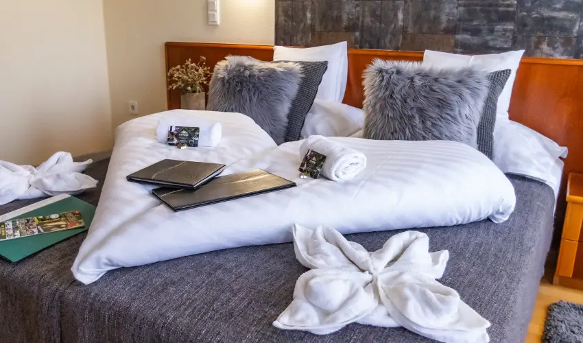 4 �vszak Hegyihotel M�trah�za - M�rcius 15.