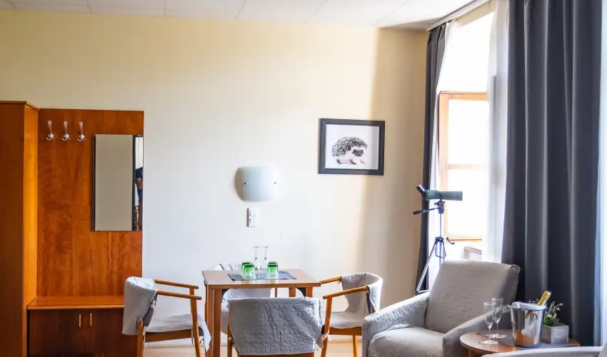 4 �vszak Hegyihotel M�trah�za - M�rcius 15.