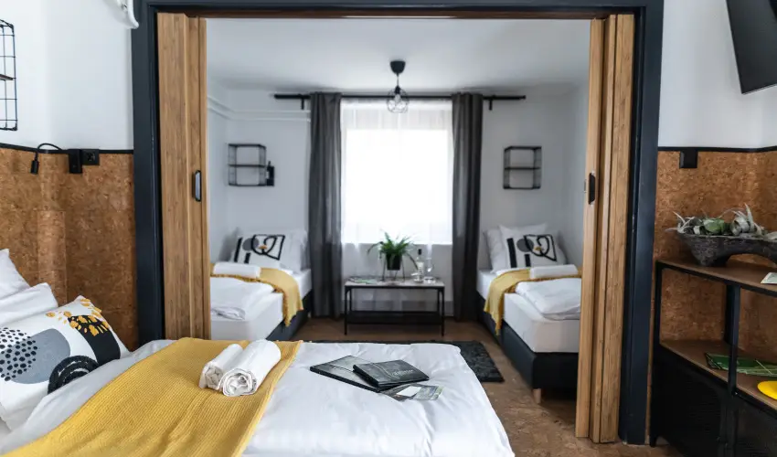 4 �vszak V�lgyhotel M�traf�red - M�rcius 15.