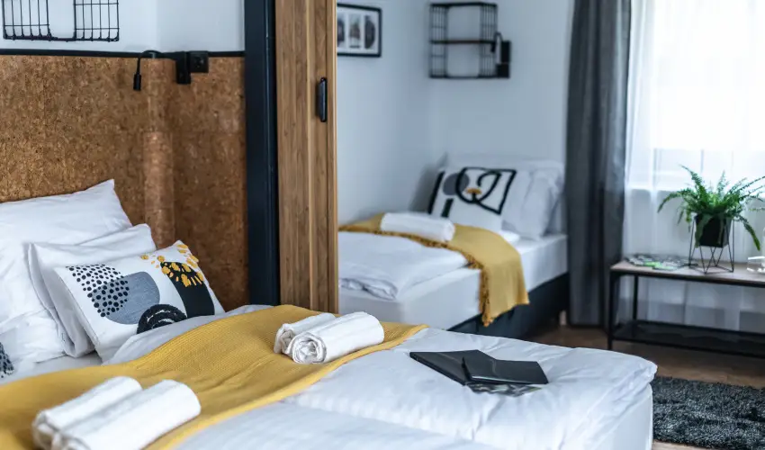 4 �vszak V�lgyhotel M�traf�red - M�rcius 15.