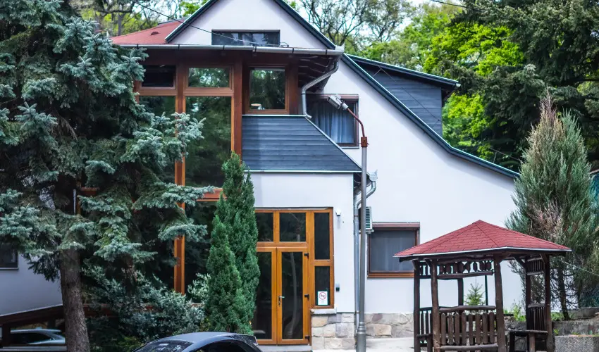 4 �vszak V�lgyhotel M�traf�red - M�rcius 15.