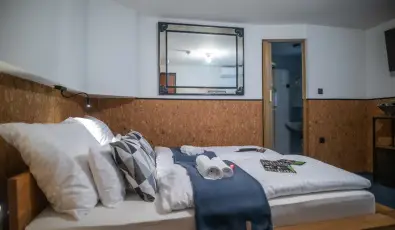 4 �vszak V�lgyhotel M�traf�red