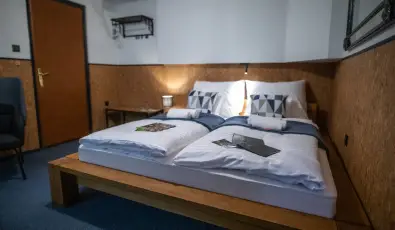 4 �vszak V�lgyhotel M�traf�red