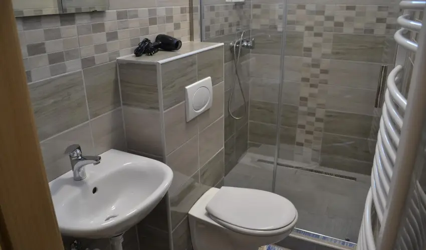 Aba - B�be Vend�gh�z Zalaszentiv�n - M�rcius 15. 