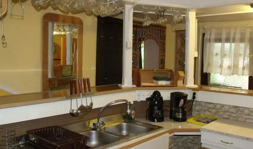 Agod Apartman Gyula - M�rcius 15. (min. 3 �j)