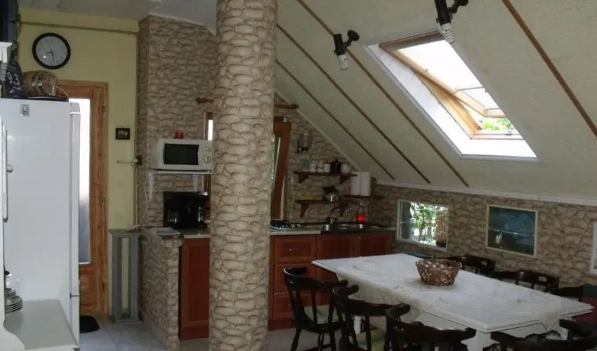 Agod Apartman Gyula - M�rcius 15. (min. 3 �j)
