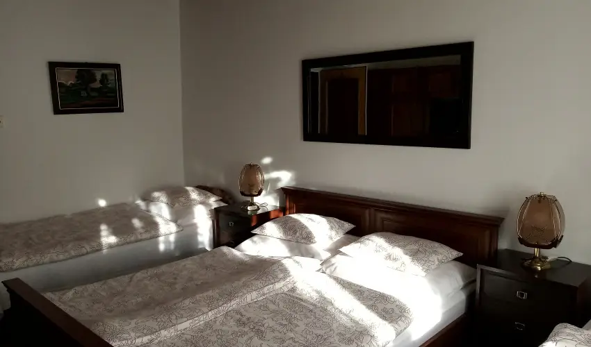 Agod Apartman Gyula - M�rcius 15. (min. 3 �j)