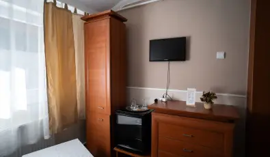 Ambr�zia Sz�ll�shely �s �tterem Miskolctapolca