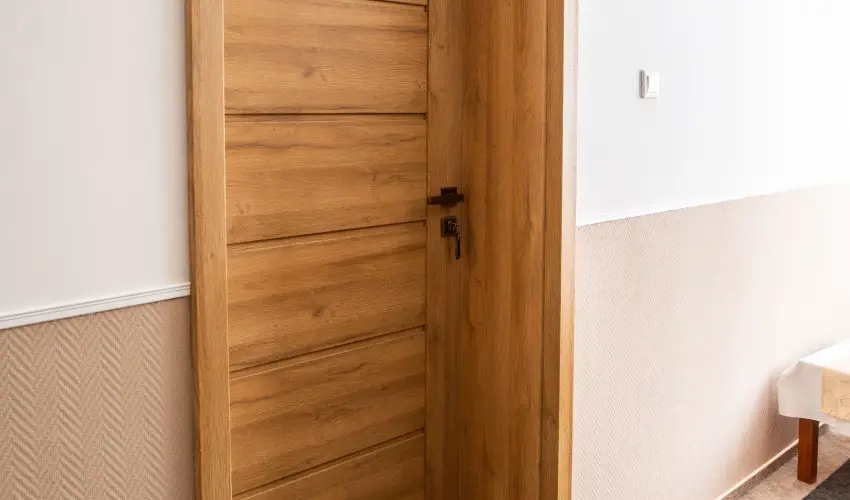 Ambr�zia Sz�ll�shely �s �tterem Miskolctapolca - M�rcius 15. (min. 3 �j)