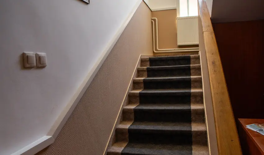 Ambr�zia Sz�ll�shely �s �tterem Miskolctapolca - M�rcius 15. (min. 3 �j)