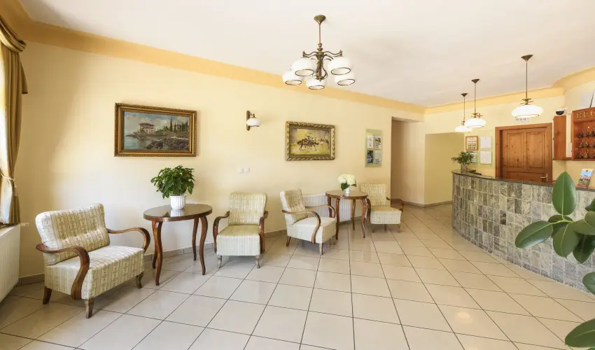 Ametiszt Hotel Hark�ny - M�rcius 15.  (min. 3 �j)