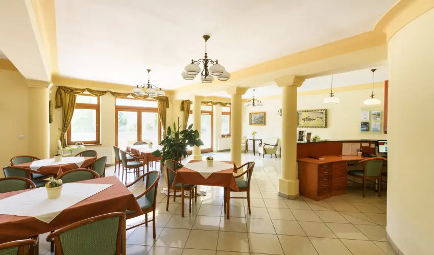 Ametiszt Hotel Hark�ny - M�rcius 15.  (min. 3 �j)