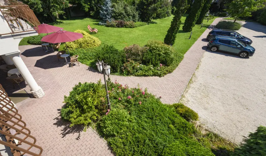 Ametiszt Hotel Hark�ny - M�rcius 15.  (min. 3 �j)