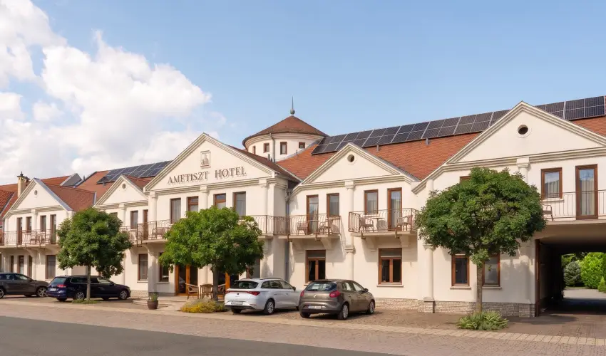 Ametiszt Hotel Hark�ny - M�rcius 15. (min. 3 �j)
