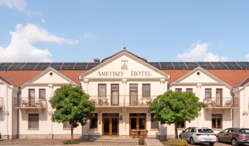 Ametiszt Hotel Hark�ny - M�rcius 15. (min. 3 �j)
