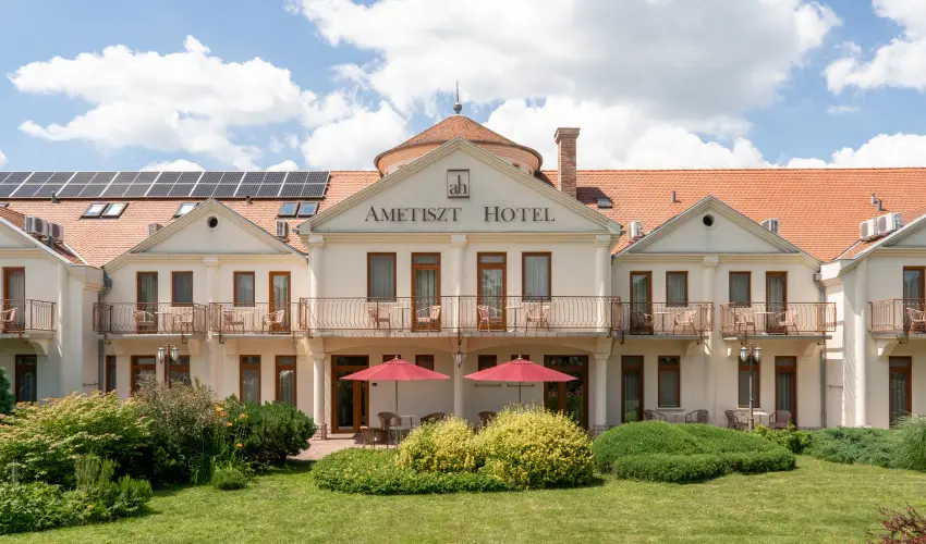 Ametiszt Hotel Hark�ny - M�rcius 15. (min. 3 �j)