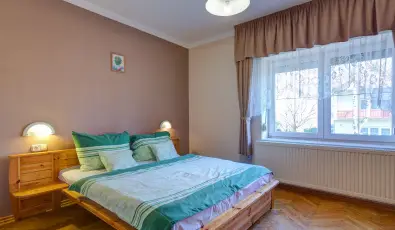 Andrea Villa H�v�z