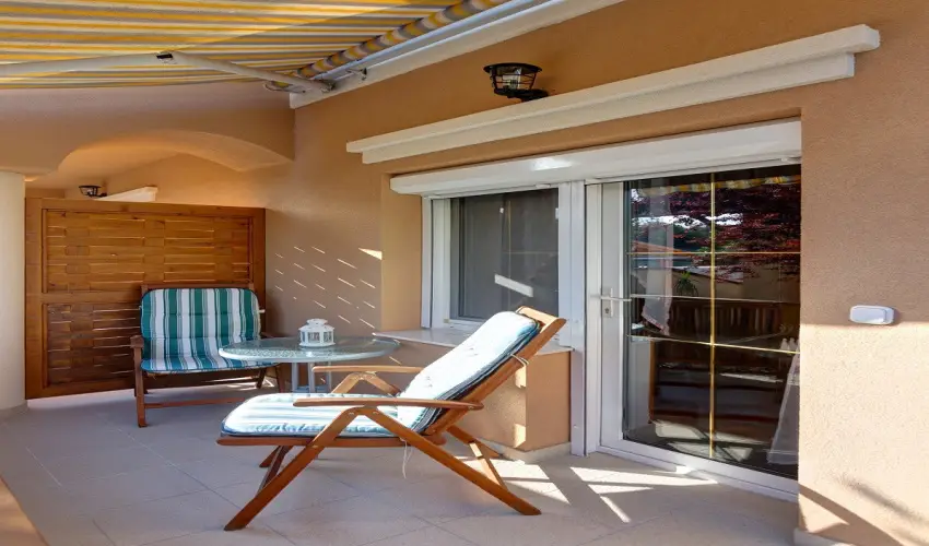 Andrea Villa H�v�z - M�rcius 15 (min. 2 �j)