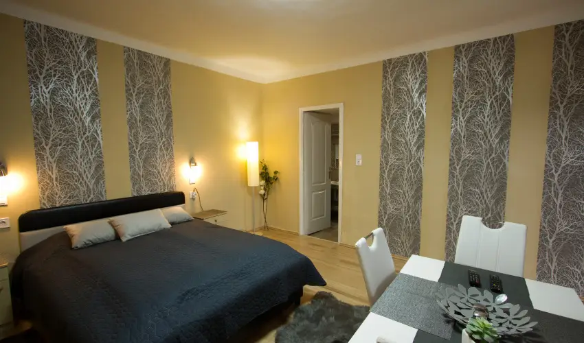 Angyal Apartman Cserkesz�l� - M�rcius 15. (min. 3 �j)
