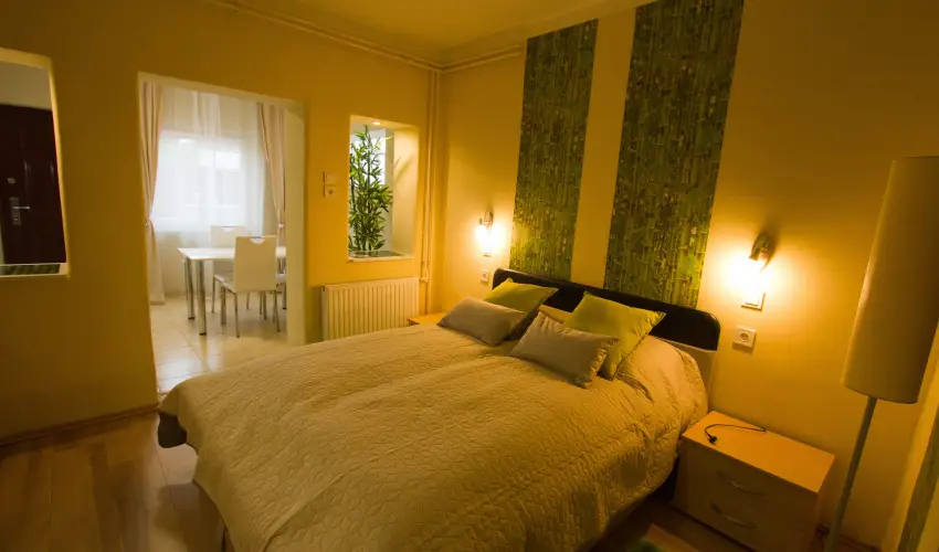 Angyal Apartman Cserkesz�l� - M�rcius 15. (min. 3 �j)