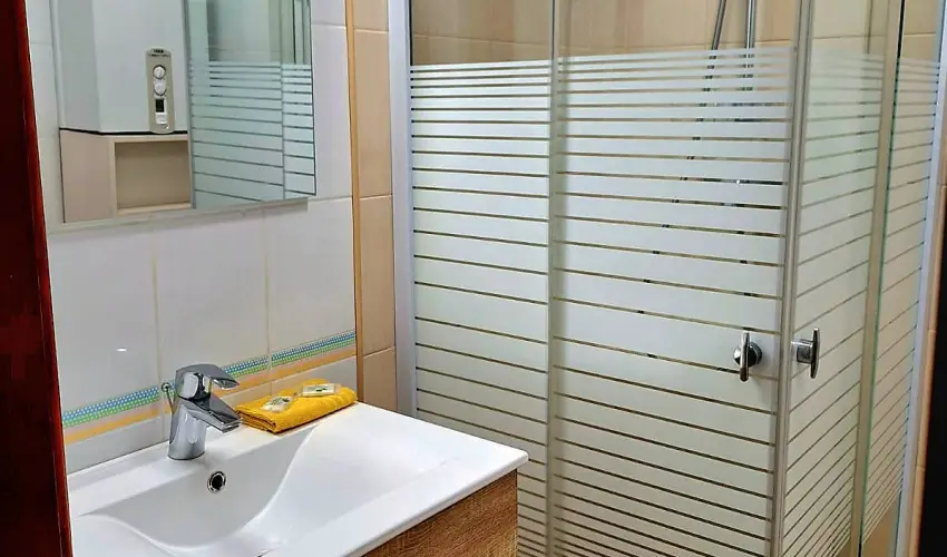 Angyal Apartman Gyula Gyula - M�rcius 15. (min. 3 �j)