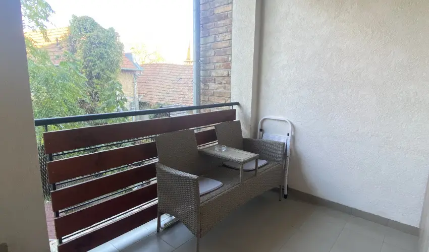 Angyal Apartman Gyula Gyula - M�rcius 15. (min. 3 �j)