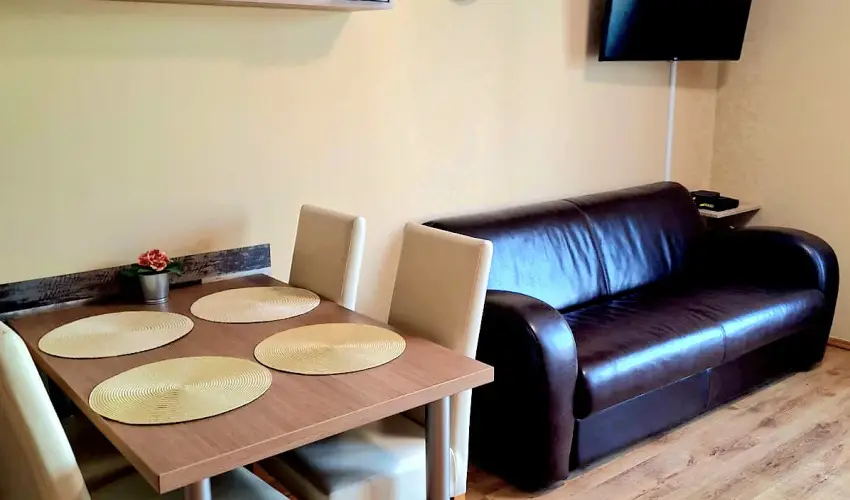 Angyal Apartman Gyula Gyula - M�rcius 15. (min. 3 �j)