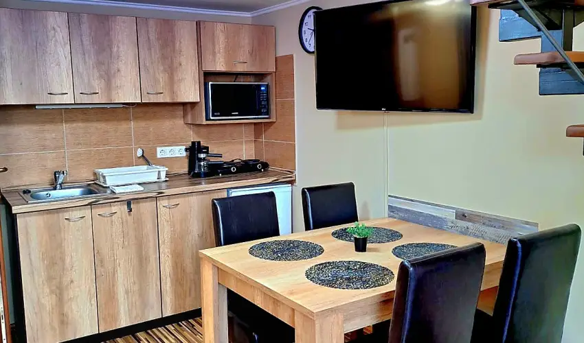 Angyal Apartman Gyula Gyula - M�rcius 15. (min. 3 �j)