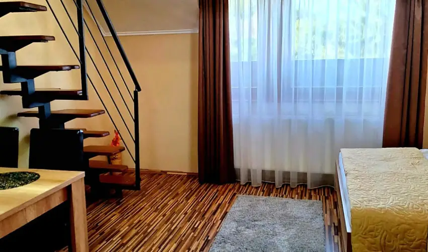 Angyal Apartman Gyula Gyula - M�rcius 15. (min. 3 �j)
