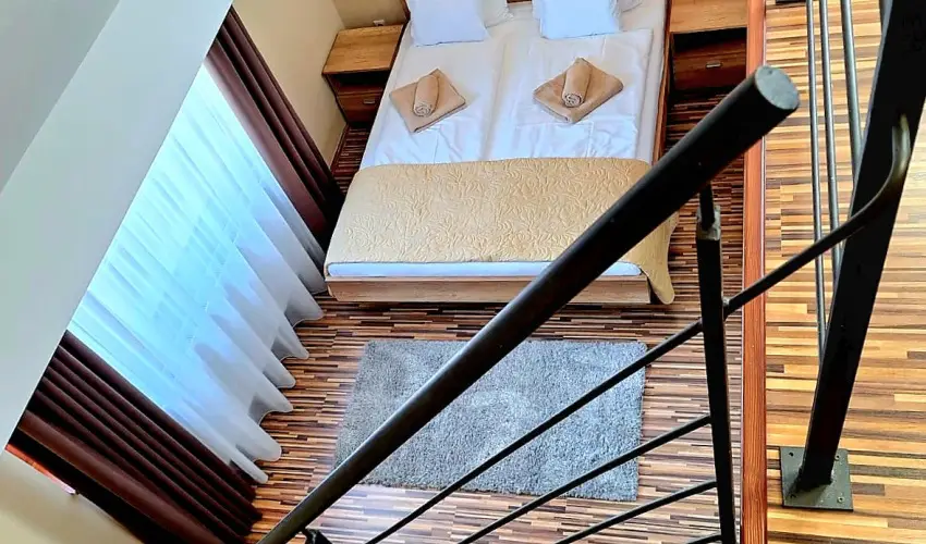 Angyal Apartman Gyula Gyula - M�rcius 15. (min. 3 �j)
