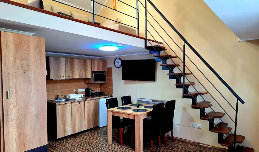 Angyal Apartman Gyula Gyula - M�rcius 15. (min. 3 �j)
