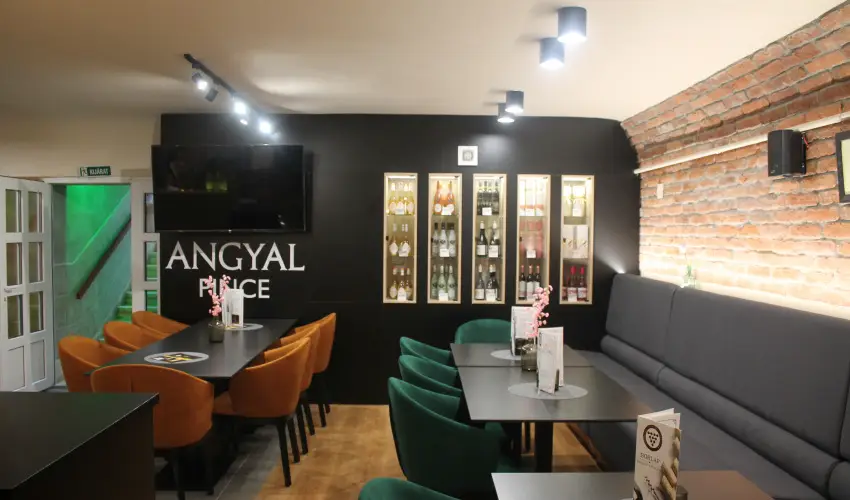 Angyal Panzi� Hajd�szoboszl� - M�rcius 15. (min. 2 �j)