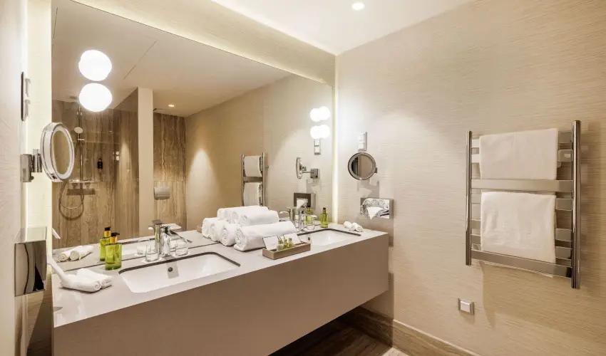 Anna Grand Hotel Balatonf�red - M�rcius 15. 