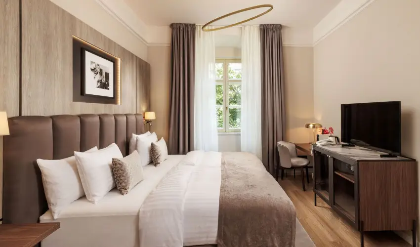 Anna Grand Hotel Balatonf�red - M�rcius 15. 