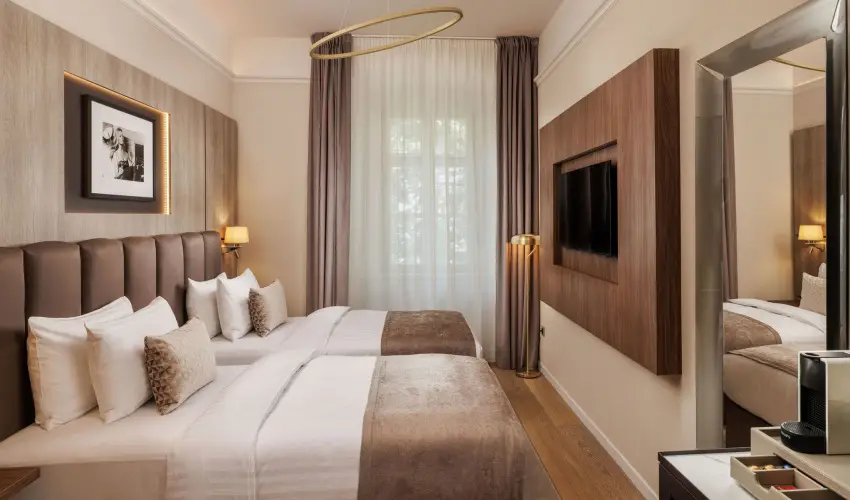 Anna Grand Hotel Balatonf�red - M�rcius 15. 