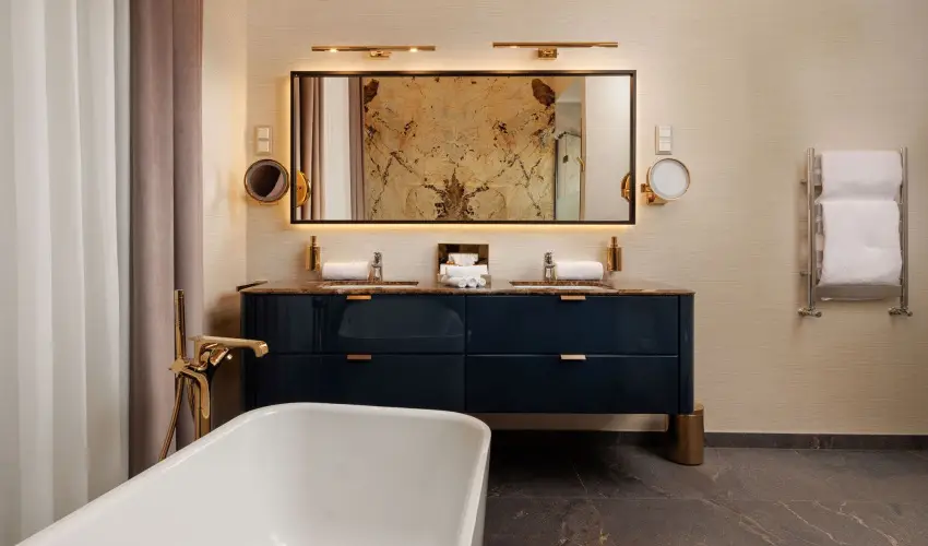 Anna Grand Hotel Balatonf�red - M�rcius 15. 