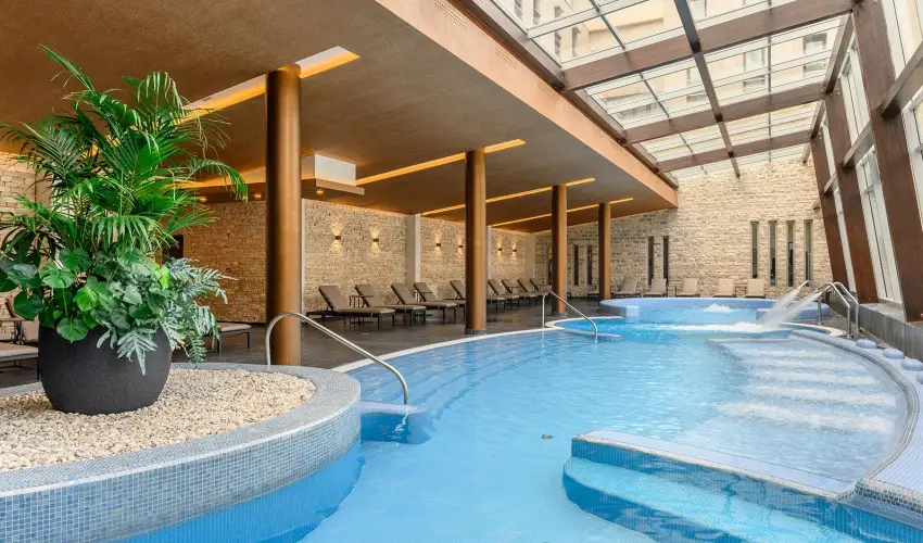 Anna Grand Hotel Balatonf�red - M�rcius 15. 