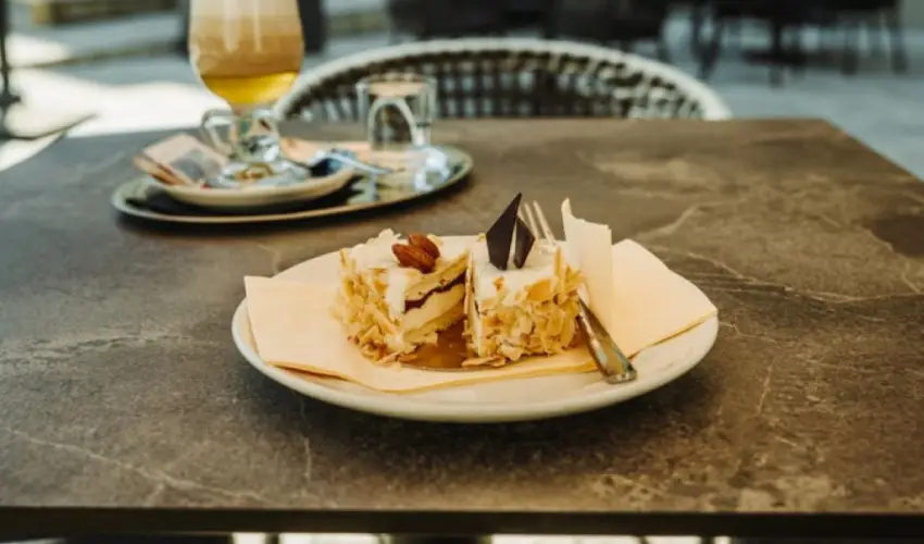 Anna Grand Hotel Balatonf�red - M�rcius 15. 