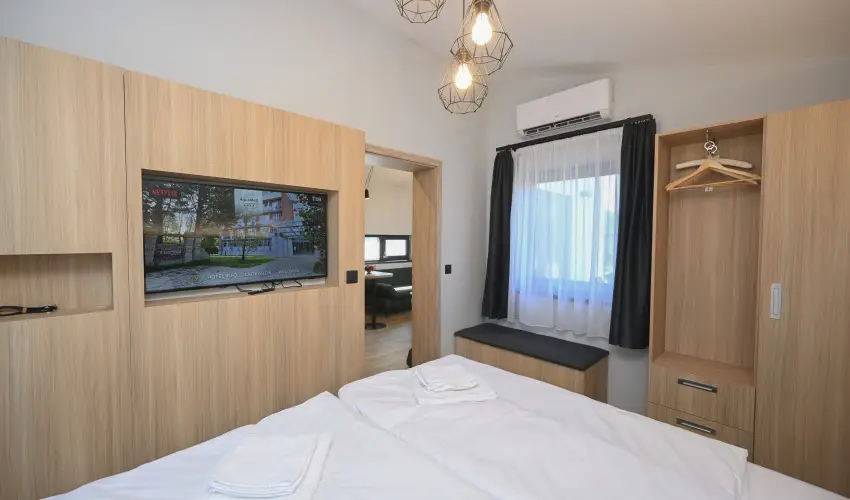 AquaMed Hotel Hark�ny - M�rcius 15.