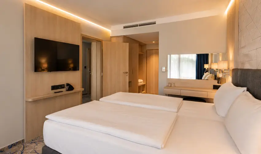 AquaMed Hotel Hark�ny - M�rcius 15.