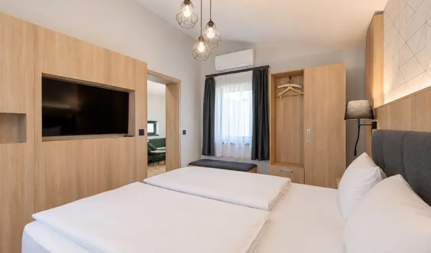 AquaMed Hotel Hark�ny - M�rcius 15.