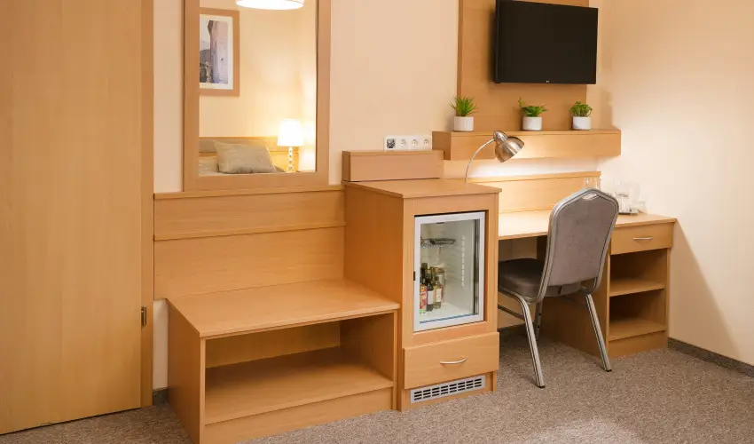 Aquasol Resort Mosonmagyar�v�r - M�rcius 15. 