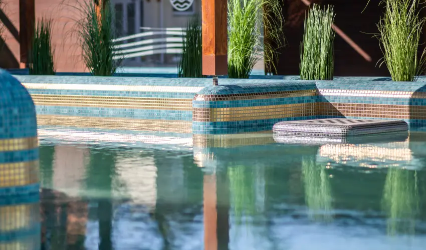 Aquasol Resort Mosonmagyar�v�r - M�rcius 15. 