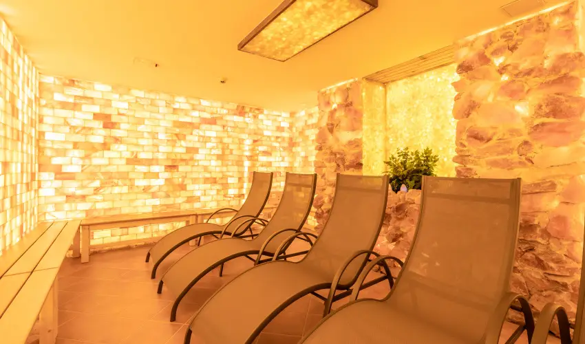 Aquasol Resort Mosonmagyar�v�r - M�rcius 15. 
