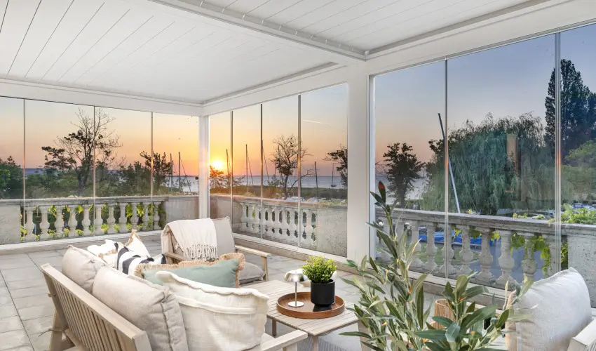 Aquilo Apartmanok Tihany - M�rcius 15.