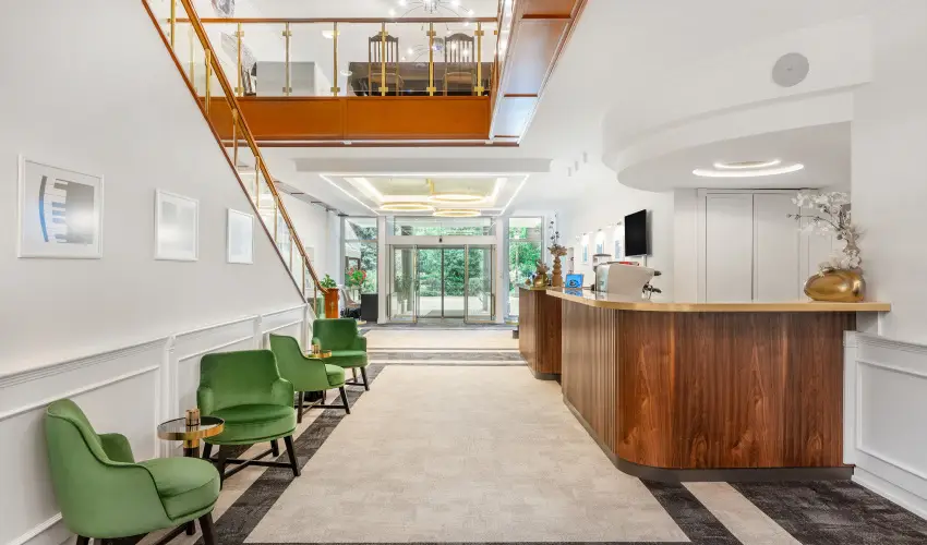 Aranyhomok Hotel Business & Relax Kecskem�t - M�rcius 15. 