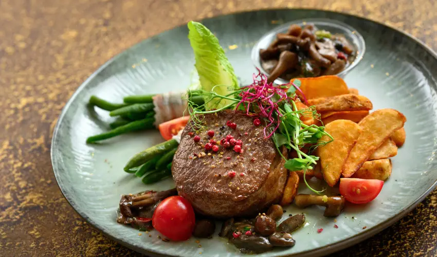 Aranyhomok Hotel Business & Relax Kecskem�t - M�rcius 15. 